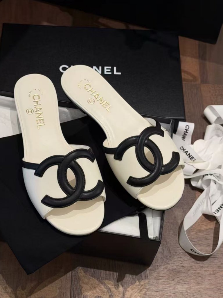 Chanel Twotone Cc Strap Flat Slides